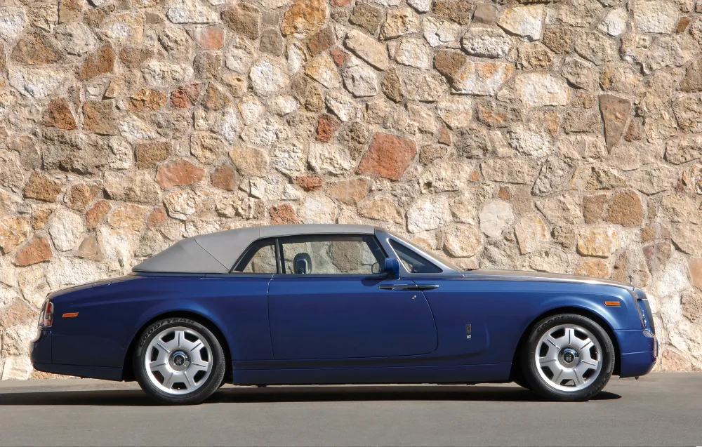 449116-phantom-drophead-coupeimage12.jpg