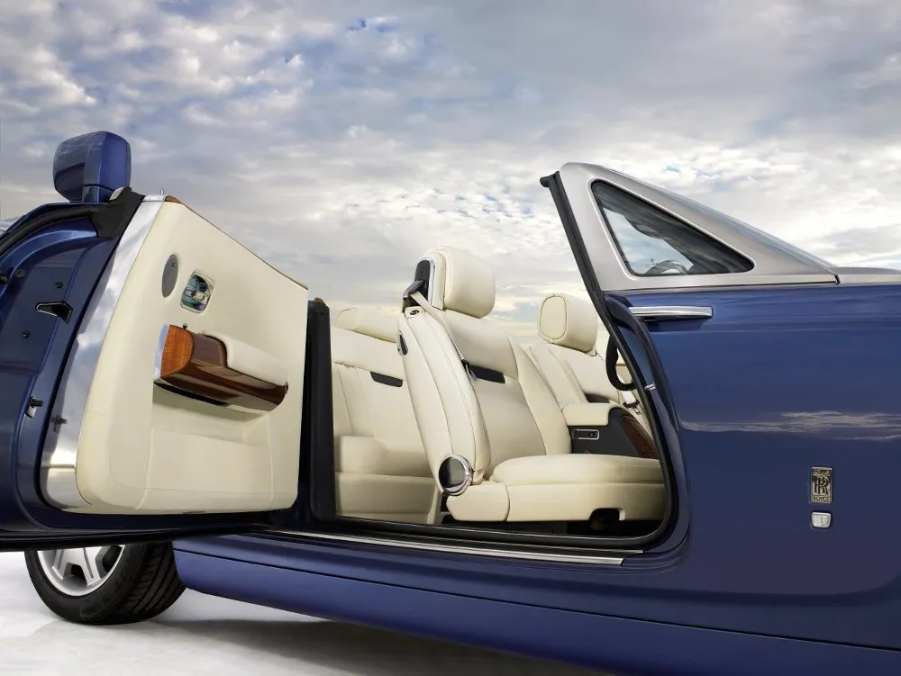 449176-phantom-drophead-coupeimage36.jpg