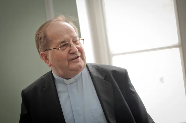 O. Rydzyk tworzy telewizję dla młodzieży - „katolickie MTV”