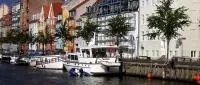 681140-800px-christianshavncanal2006.jpg