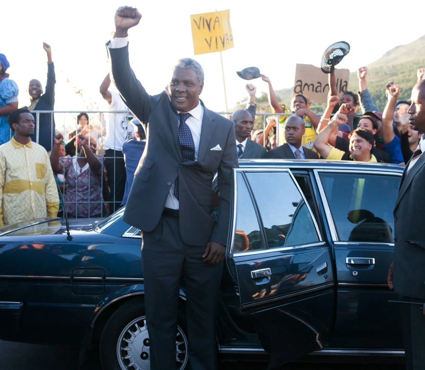 1621135-mandela-long-walk-to-freedom.jpg