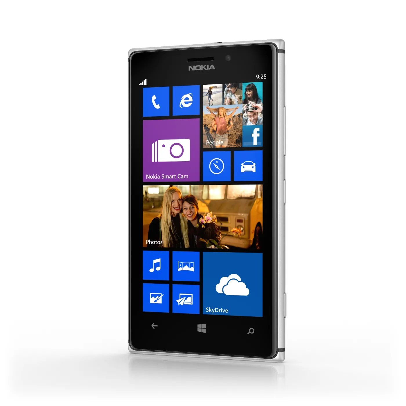 1328603-nokia-lumia-925-front-angle.jpg