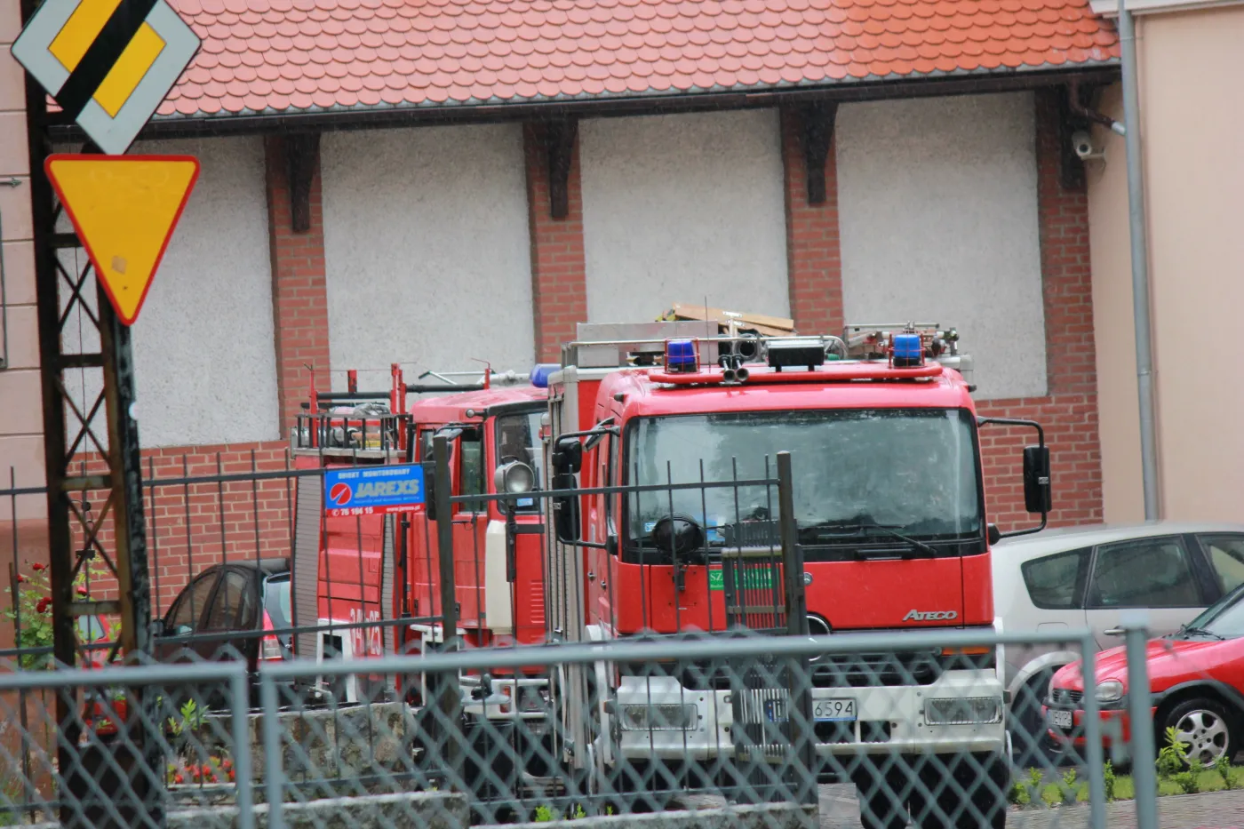 1386265-alarm-bombowy-prokuratura-jpg.jpg