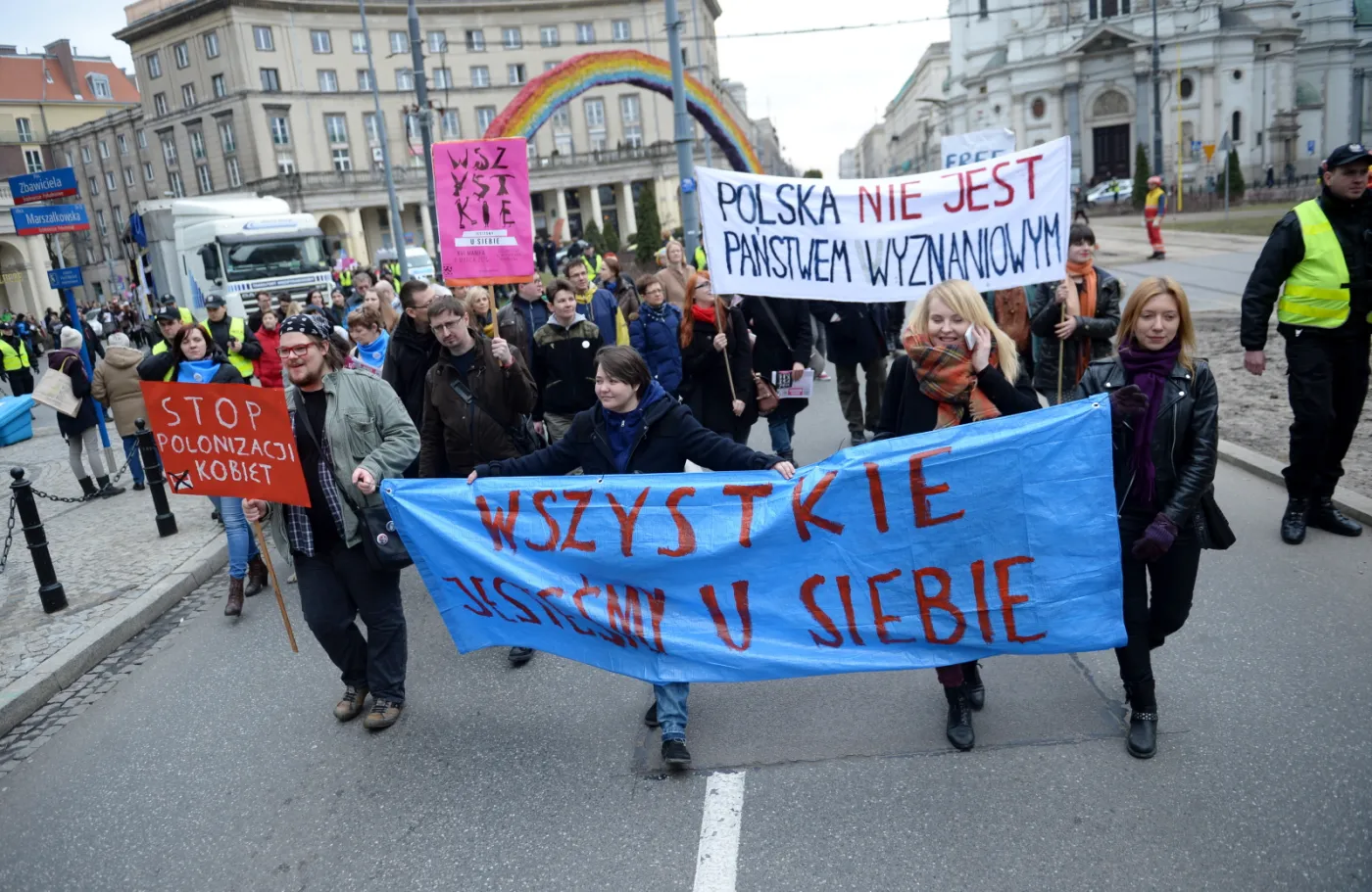 Manifa na ulicach Warszawy: "Wszystkie jesteśmy u siebie"