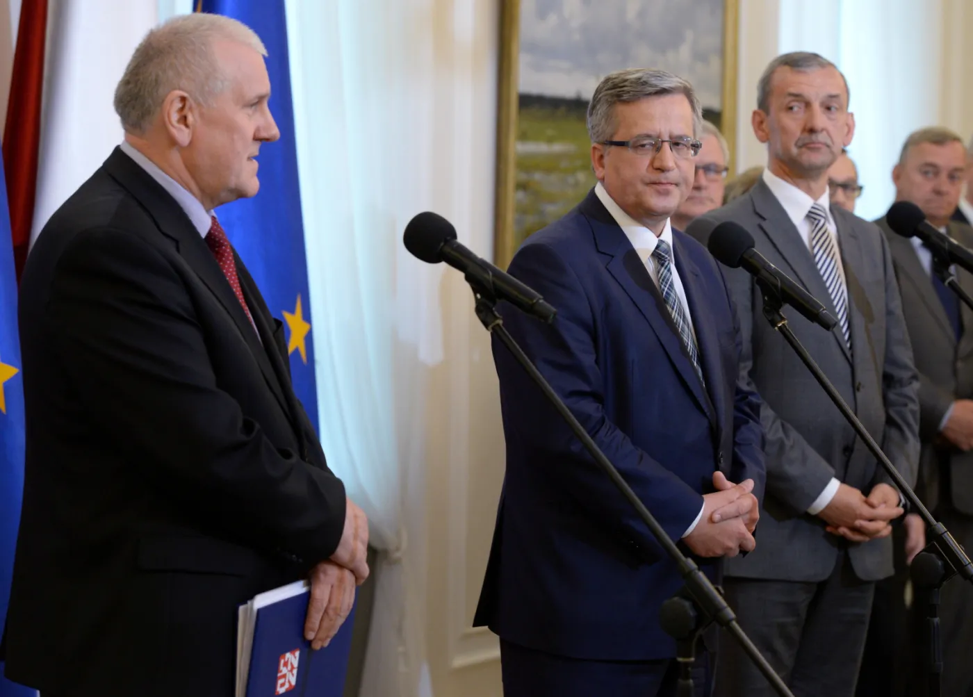 Szczegóły projektu Komorowskiego o emeryturach: 40 lat opłacania składek, bez renty czy studiów