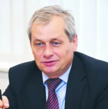 2332829-slawomir-klosowski-posel-pis.jpg