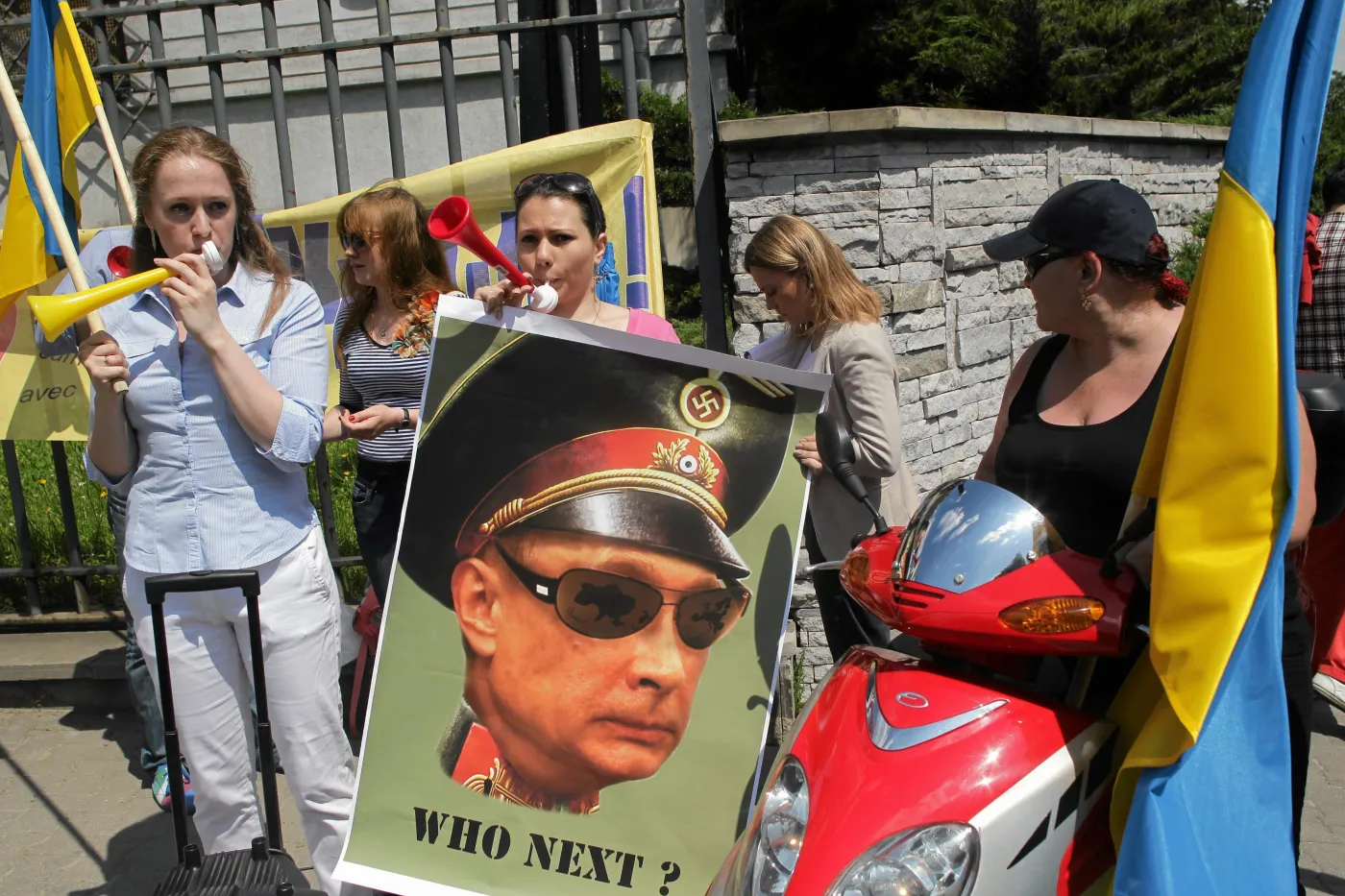 1820428-protest-przed-ambasada-rosji.jpg