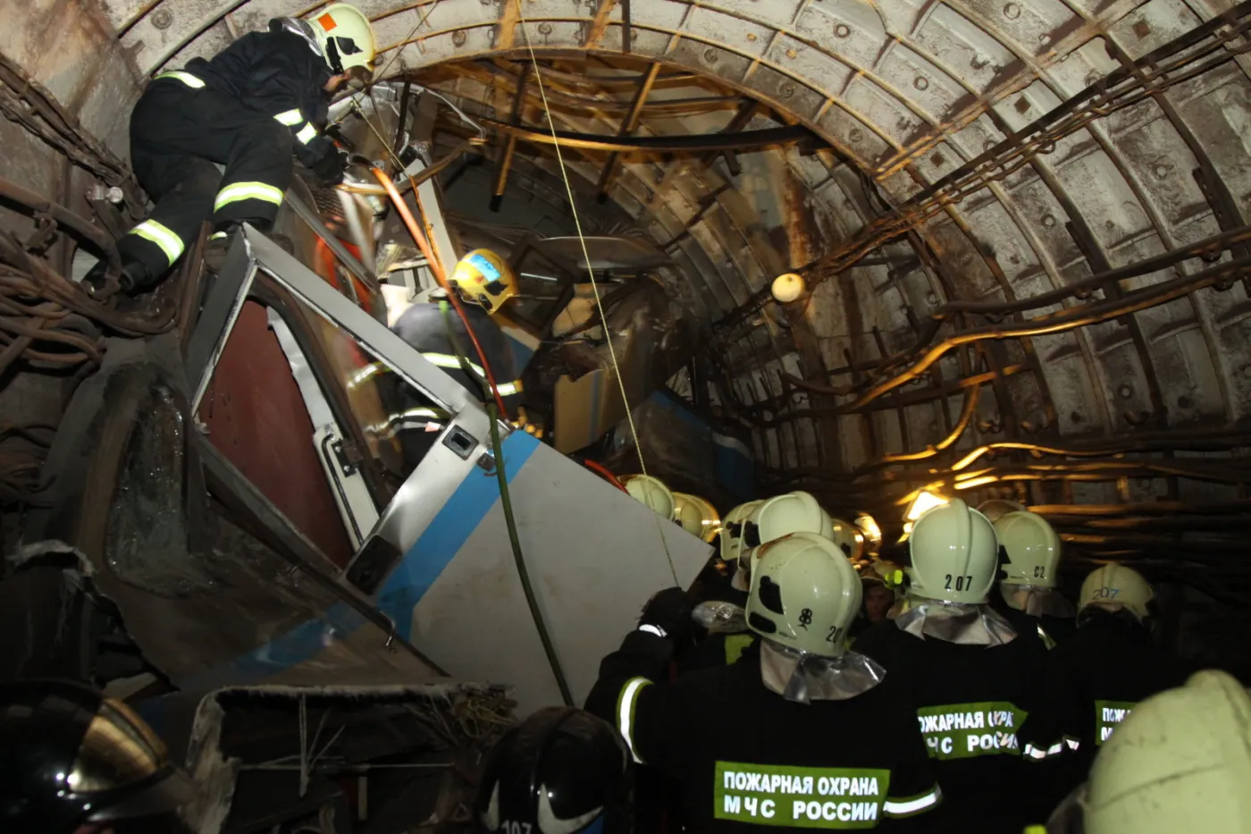 Zatrzymano podejrzanych o spowodowanie tragedii w moskiewskim metrze
