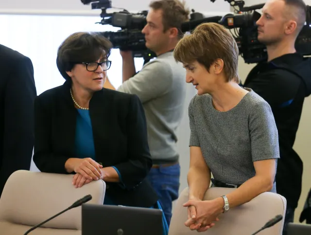 Nowa minister otrzyma olbrzymią odprawę od PKP