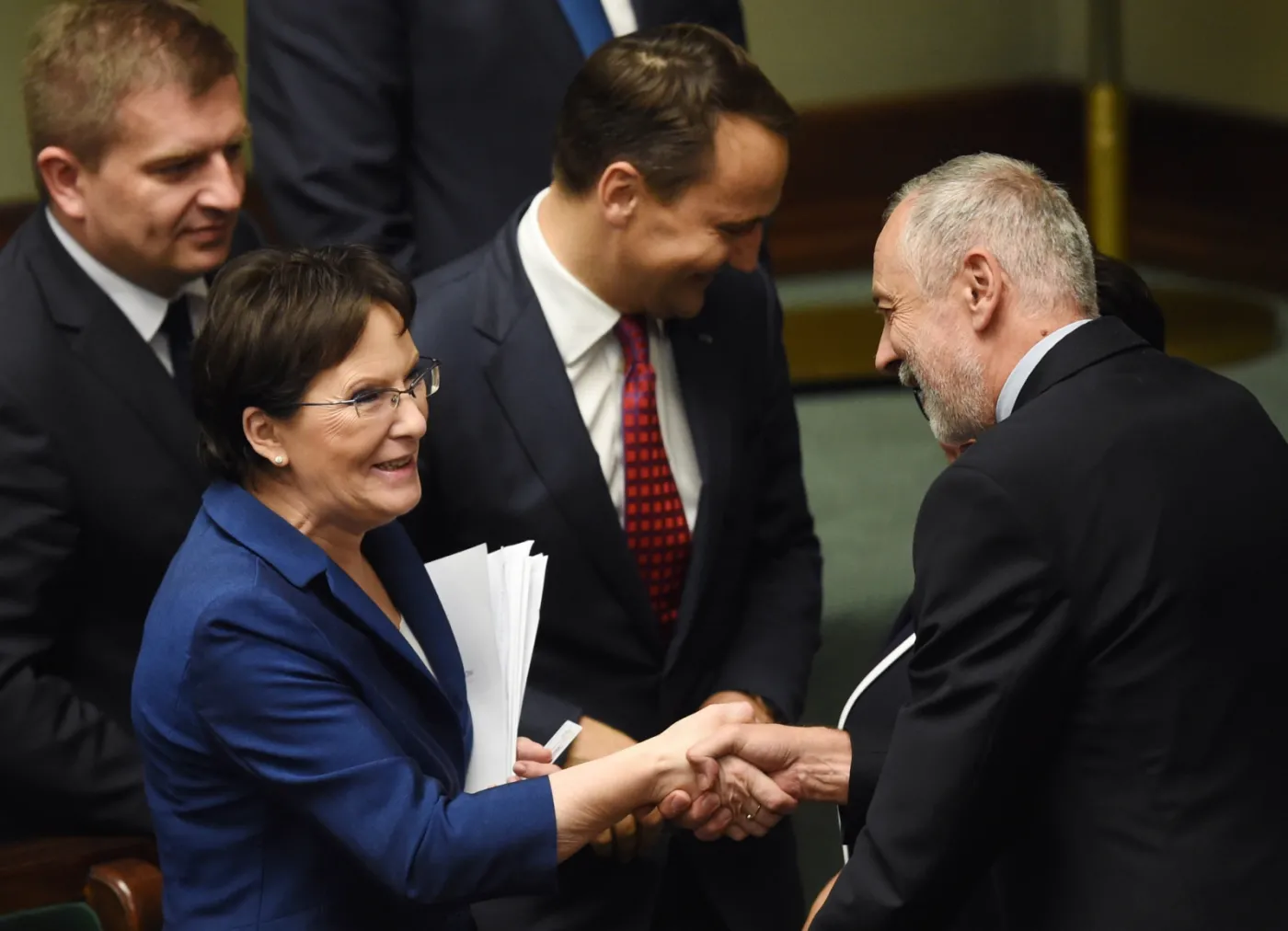Ewa Kopacz i Rafał Grupiński  po głosowaniu nad wotum zaufania dla rządu. Fot. PAP/Radek Pietruszka 