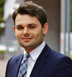2622283-bartosz-wyzykowski-zastepca.jpg