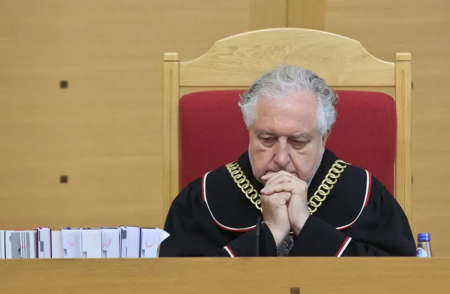 Rzepliński: Trzej sędziowie wybrani przez Sejm w grudniu nie mogą orzekać. Te miejsca są zajęte