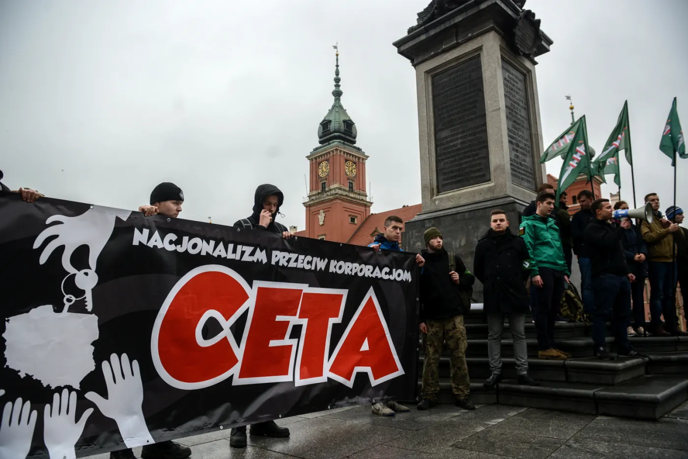 Warszawa: Młodzież Wszechpolska protestuje przeciwko CETA