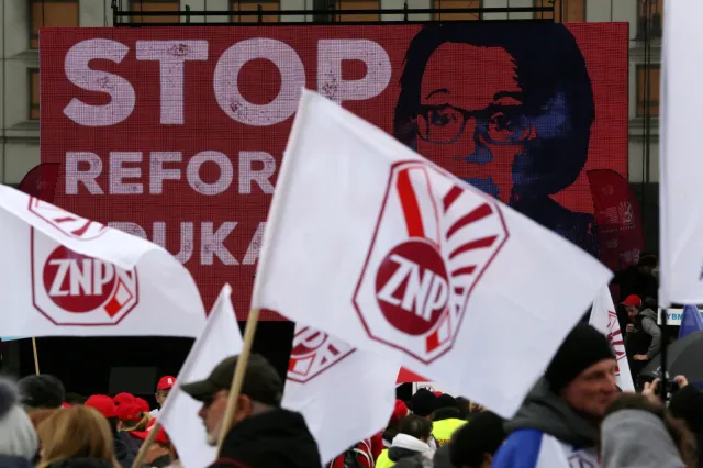 "Nie wolno eksperymentować na dzieciach". Protest przeciwko reformie systemu edukacji