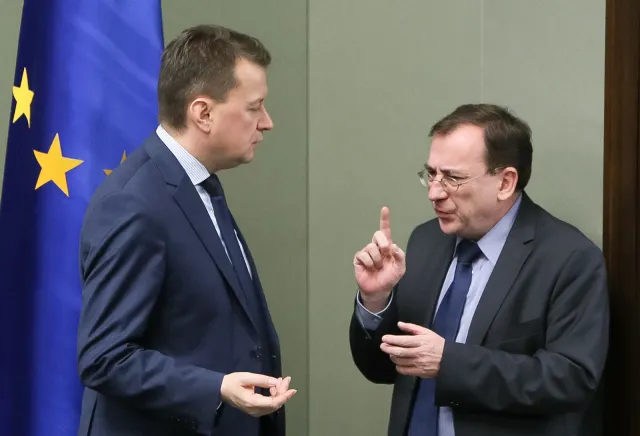 PO: Błaszczak doprowadził do destrukcji w służbach i administracji