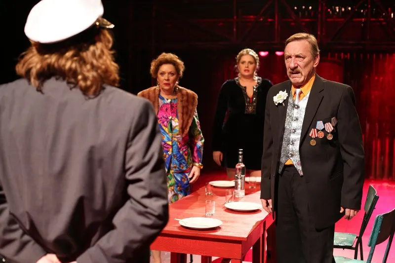 "Udając ofiarę" w prezencie dla widzów, czyli 6. urodziny Och-Teatru