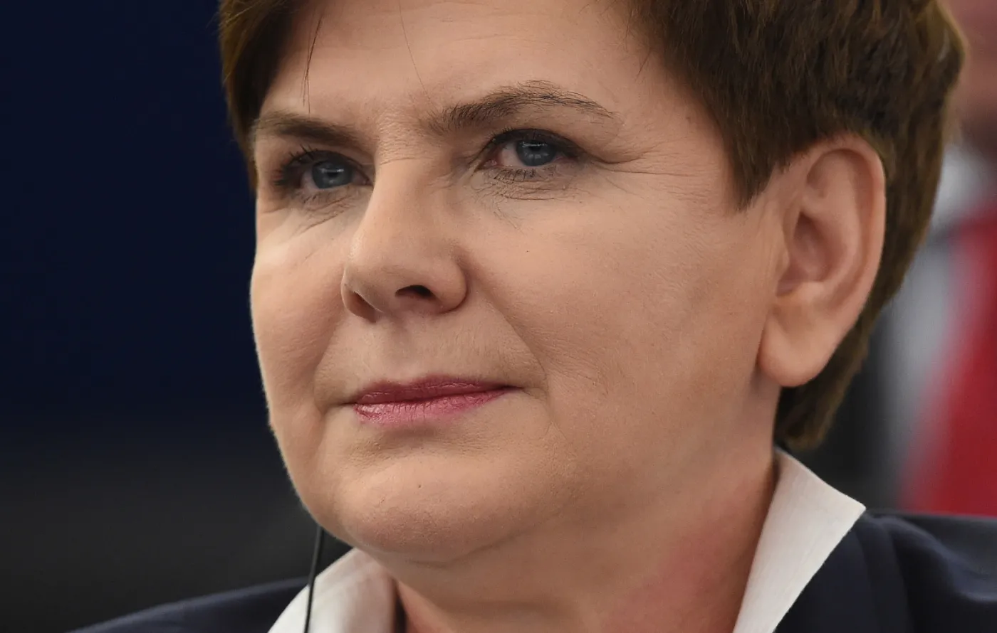 Premier przygotuje do zmian w urzędach. Wskaże jakie będą pensje dyrektorów?