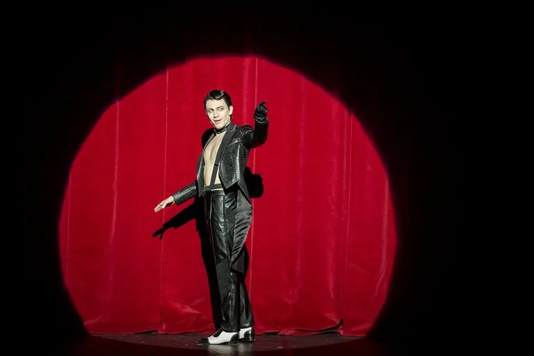 "Cabaret" w Teatrze Dramatycznym? Zdecydowanie na tak