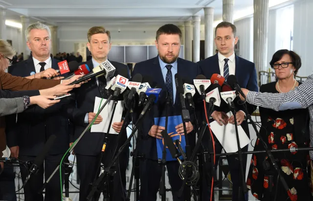 PO o przetargu na śmigłowce: Nie damy się zastraszyć przez MON