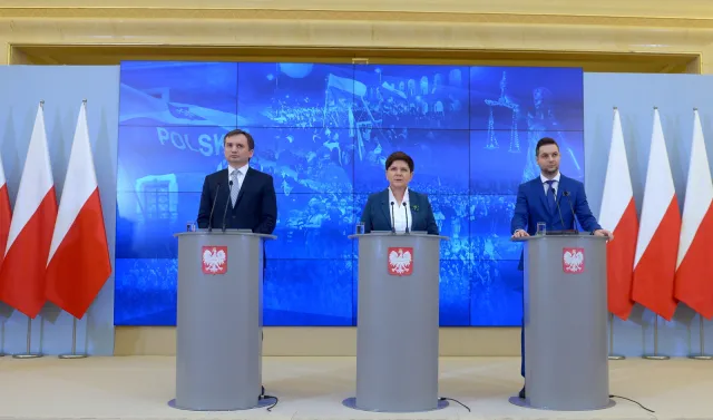 Politycy podzieleni ws. komisji weryfikacyjnej. "To nie wystarczy by przeciwdziałać patologiom reprywatyzacyjnym"