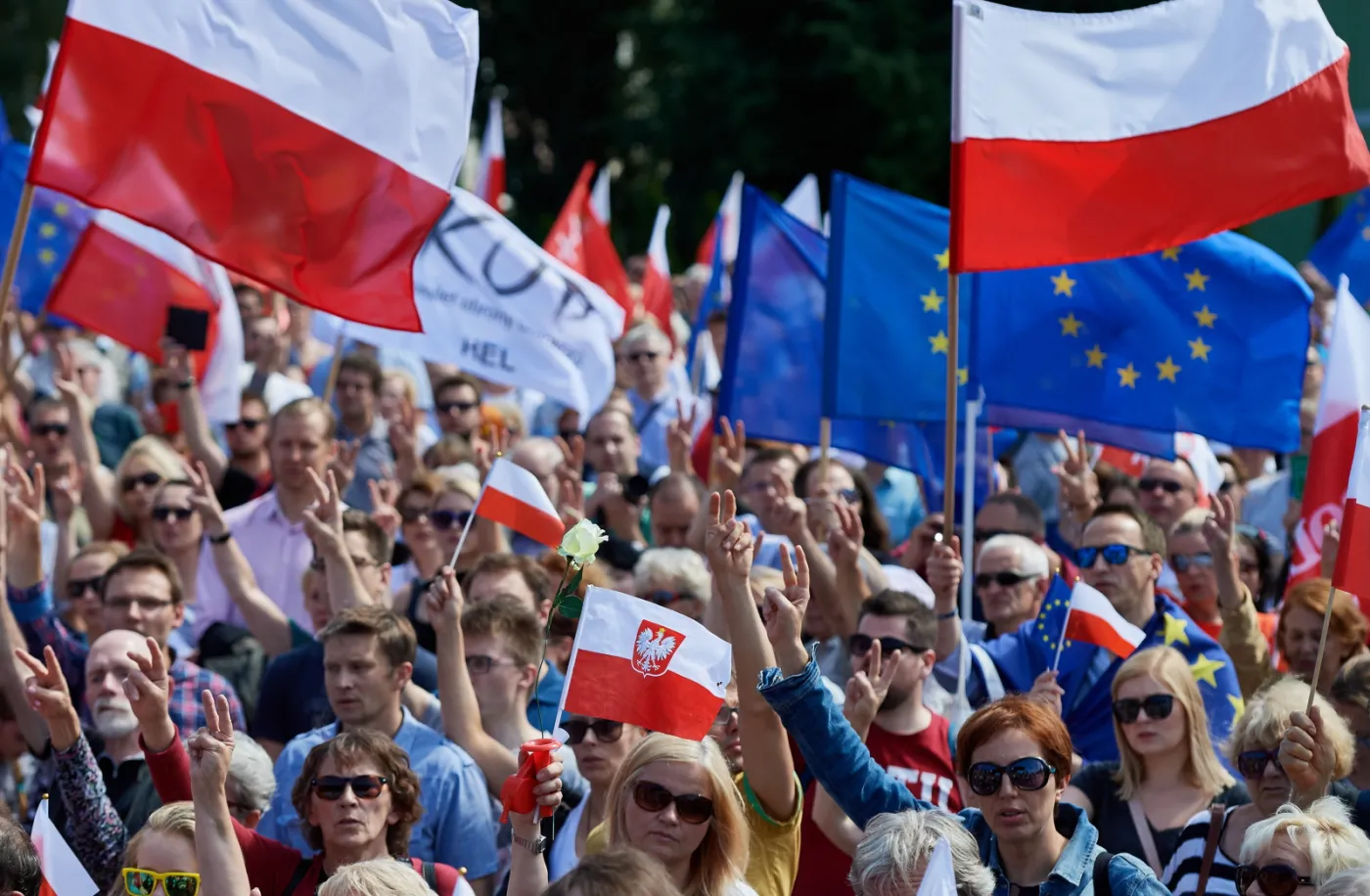 30- i 40-latkowie mieli tylko robić karierę. Niespodziewanie wyszli na ulice