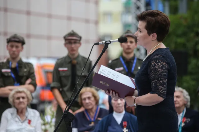 Gronkiewicz-Waltz: Każde pokolenie musi przejść próbę. Jest nią obrona wartości