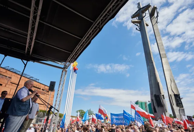Wałęsa: Musimy jeszcze raz się poderwać, by spróbować uporządkować sprawy polskie