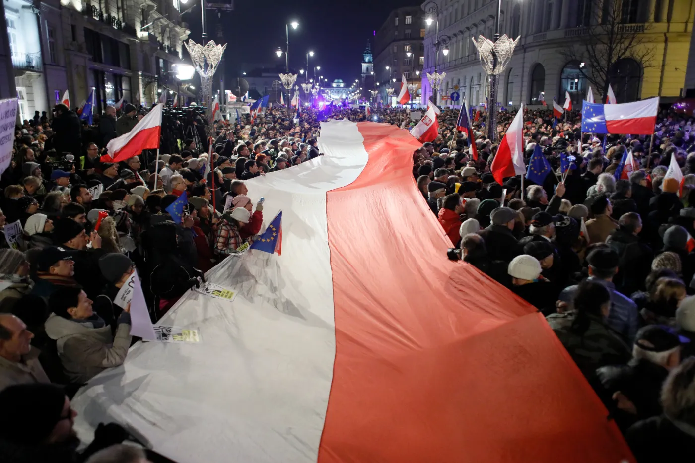 Stawką w grze o sądy są wolne wybory i wolna Polska
