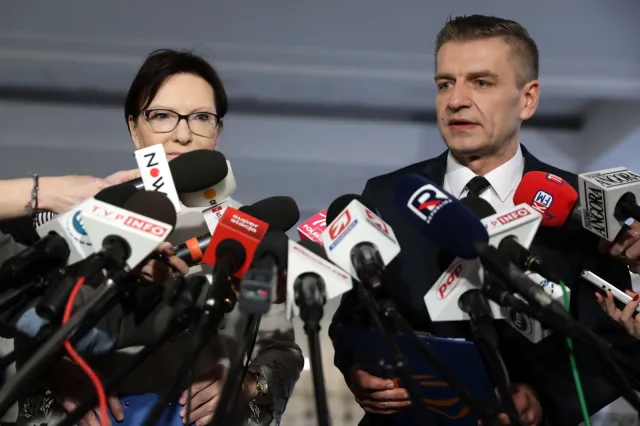 "Bez dymisji Radziwiłła rozmowy z lekarzami niemożliwe". PO złoży wniosek