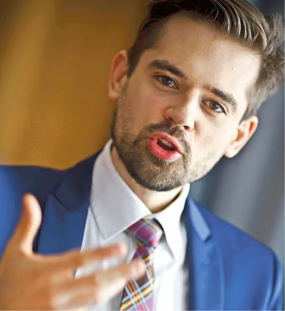 3210562-dr-maciej-kawecki-koordynator.jpg