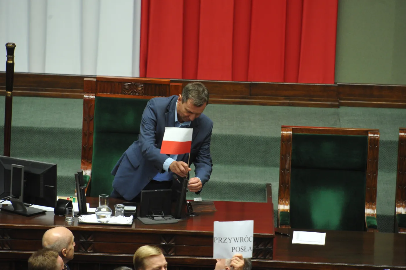 Halicki: Sejm pracuje, przerwał obrady, ale nie zakończył