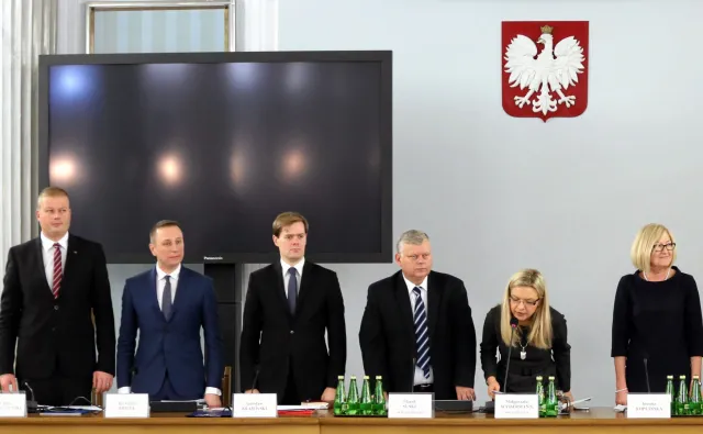 Wassermann: Wpłynęły akta ze służb specjalnych ws. Amber Gold