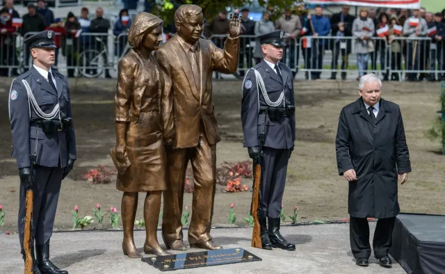 J. Kaczyński: Lechowi Kaczyńskiemu należą się pomniki w różnych polskich miastach