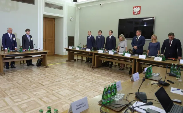 Wiceszef komisji ds. Amber Gold: Byłego ministra finansów czekają trudne pytania