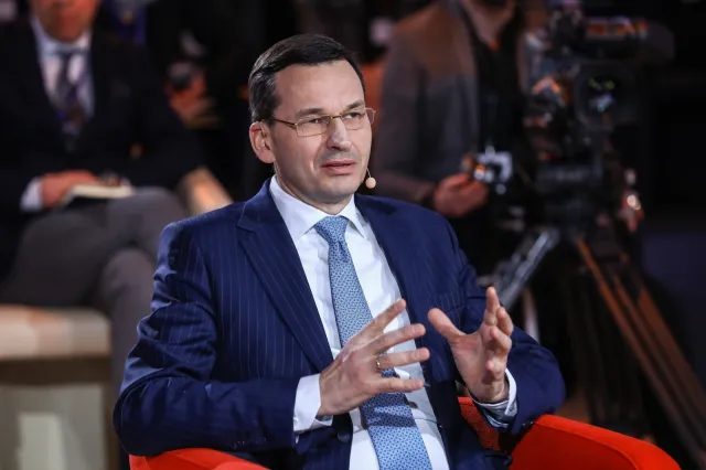 Morawiecki spotkał się w Brukseli z prezesem Światowego Kongresu Żydów