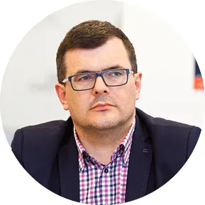 3317842-piotr-uscinski-posel-pis-byly.jpg