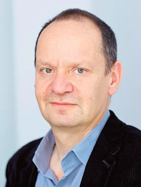 3335035-philippe-sands-profesor-prawa.jpg