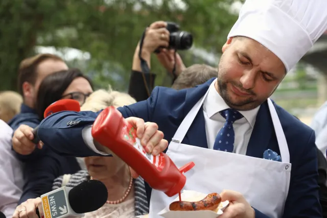 Polska pisowska inaczej. Czy wybory samorządowe zmienią partię Kaczyńskiego?