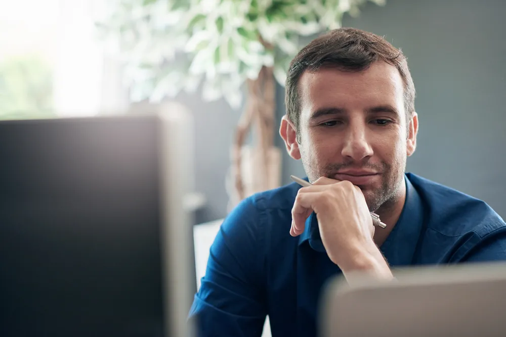 Dobra praca na dwa lata – dlaczego pracownicy uciekają z małych firm do korporacji?