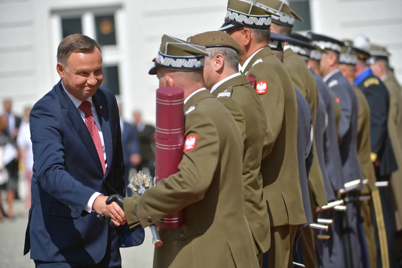 Prezydent: Nominacja na stopień generalski to wielkie zobowiązanie. Podziękowania dla gen. Hayesa  za zaangażowanie we współpracę z polskim wojskiem