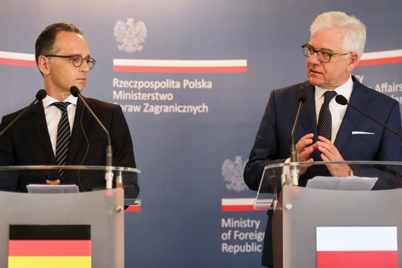 Czaputowicz: Trzeba rozmawiać z Niemcami na temat reparacji
