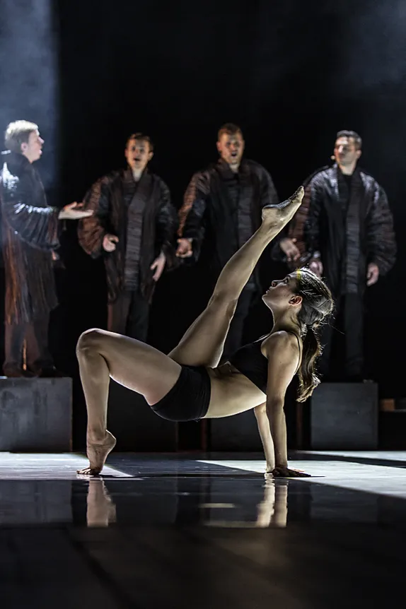 3934483-anty-gone-teatr-piesn-kozla.jpg