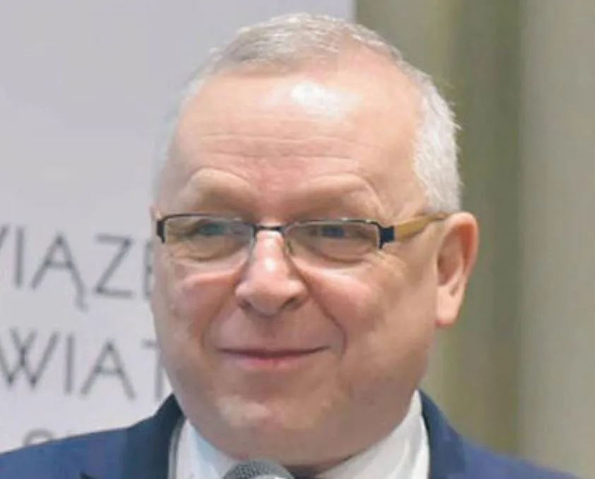 Węzły gordyjskie samorządu: służba zdrowia i oświata  [WYWIAD z Andrzejem Płonką z ZPP]