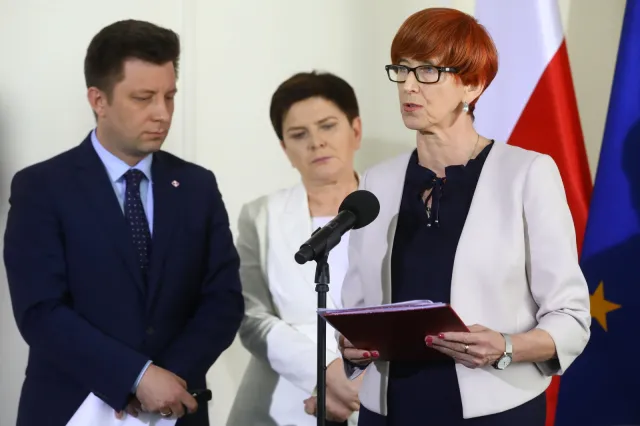 MEN: Strajk nie jest powodem do odwołania zajęć. Zamykanie placówek nie wchodzi w grę
