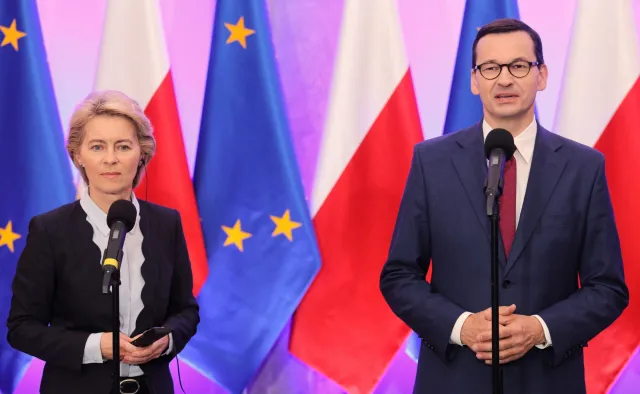 Morawiecki: Z Ursulą von der Leyen będziemy rozmawiać na temat polskiego komisarza w KE