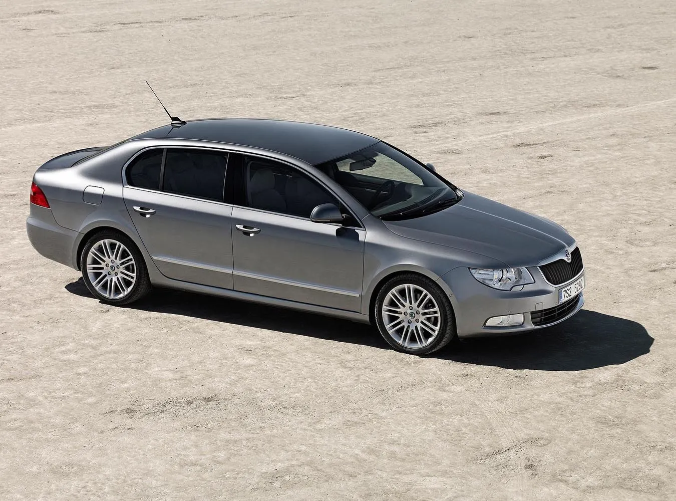 Nowa skoda superb z niespodzianką!
