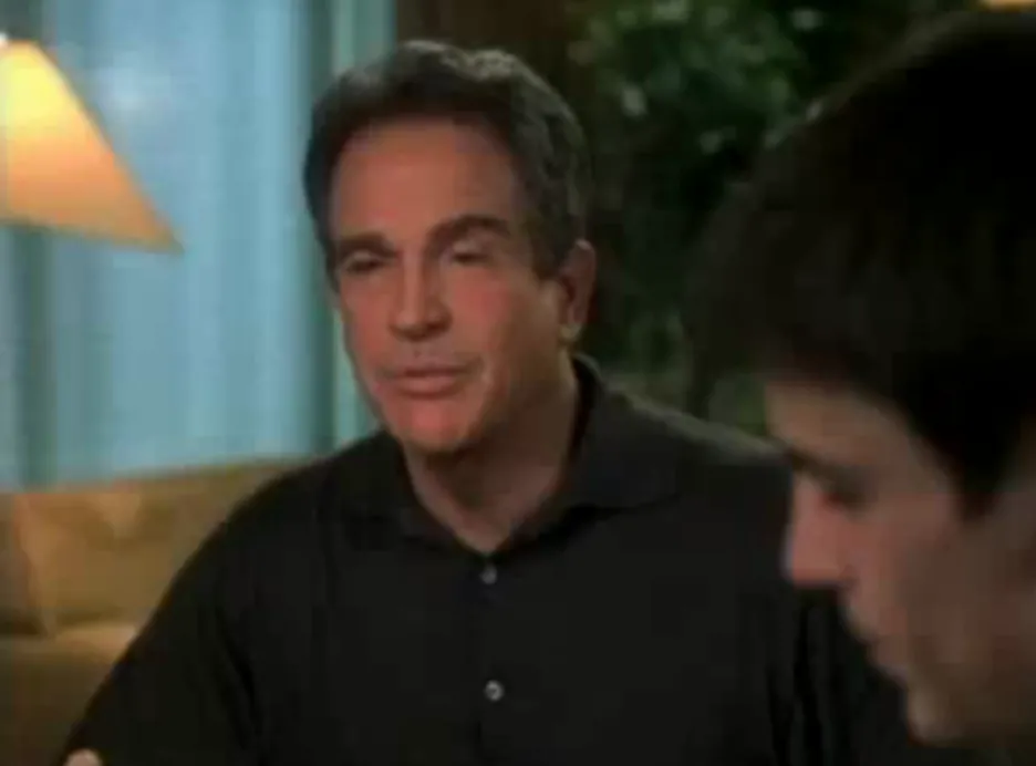 Warren Beatty w filmie "Romanssidło" (2001)