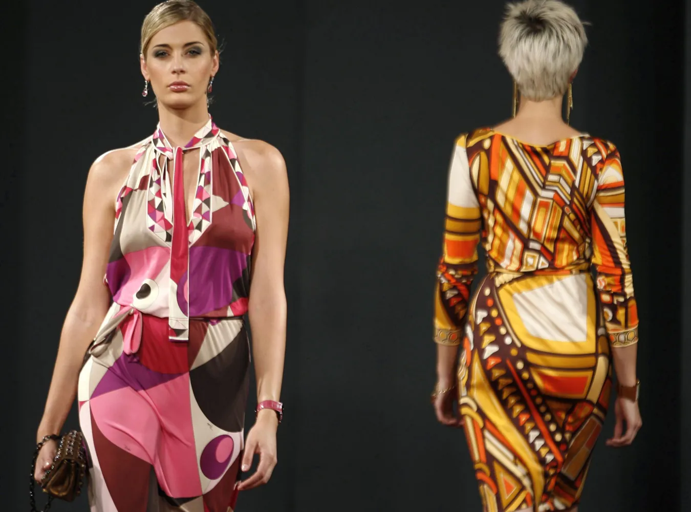 a_model_presents_a_c_23799a_24299.jpg