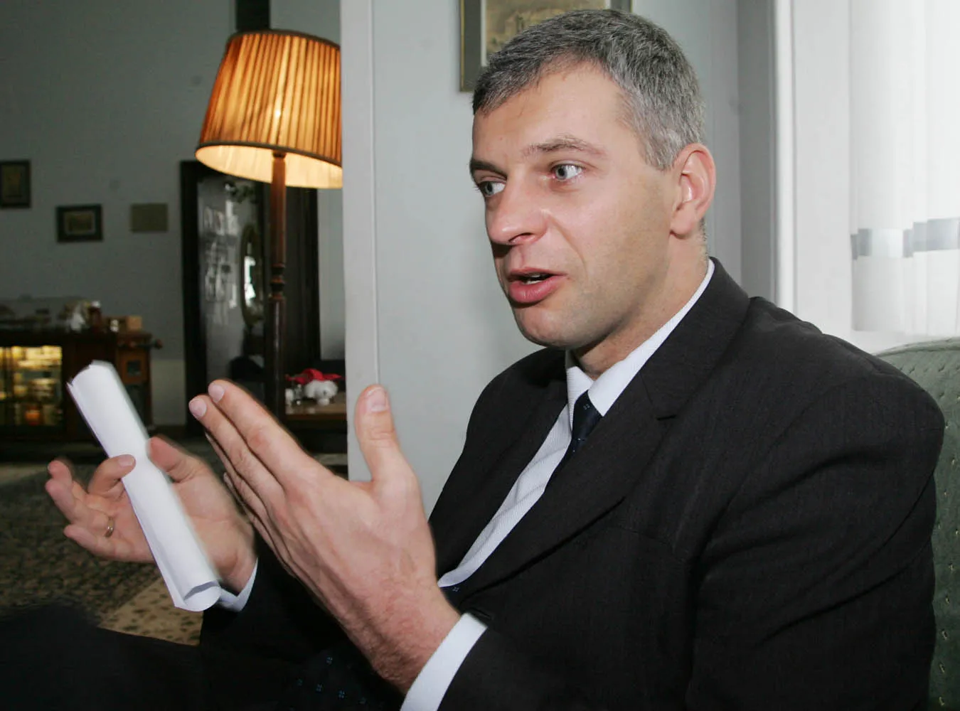 Poseł PiS wysłany na praktyki do szkoły