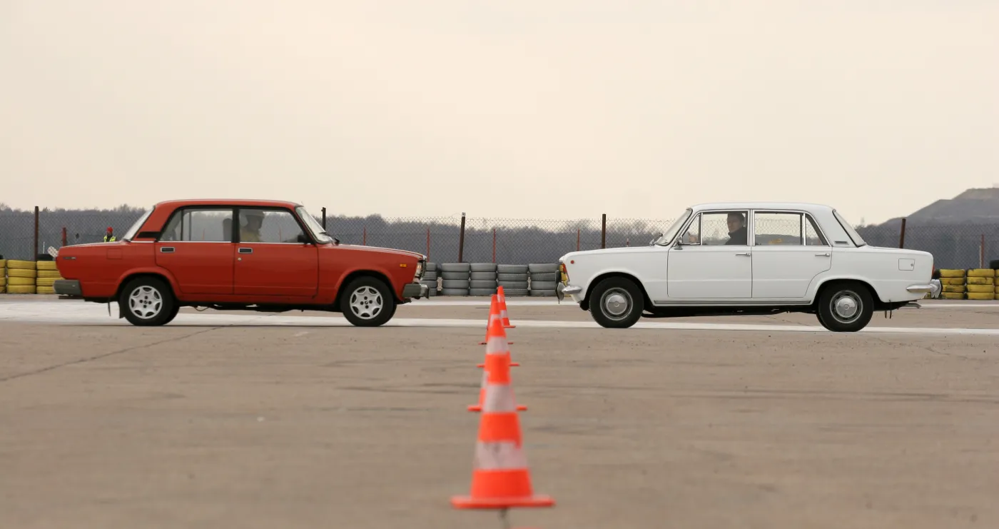 lada_2107_fiat_125p_25093a_29790.jpg